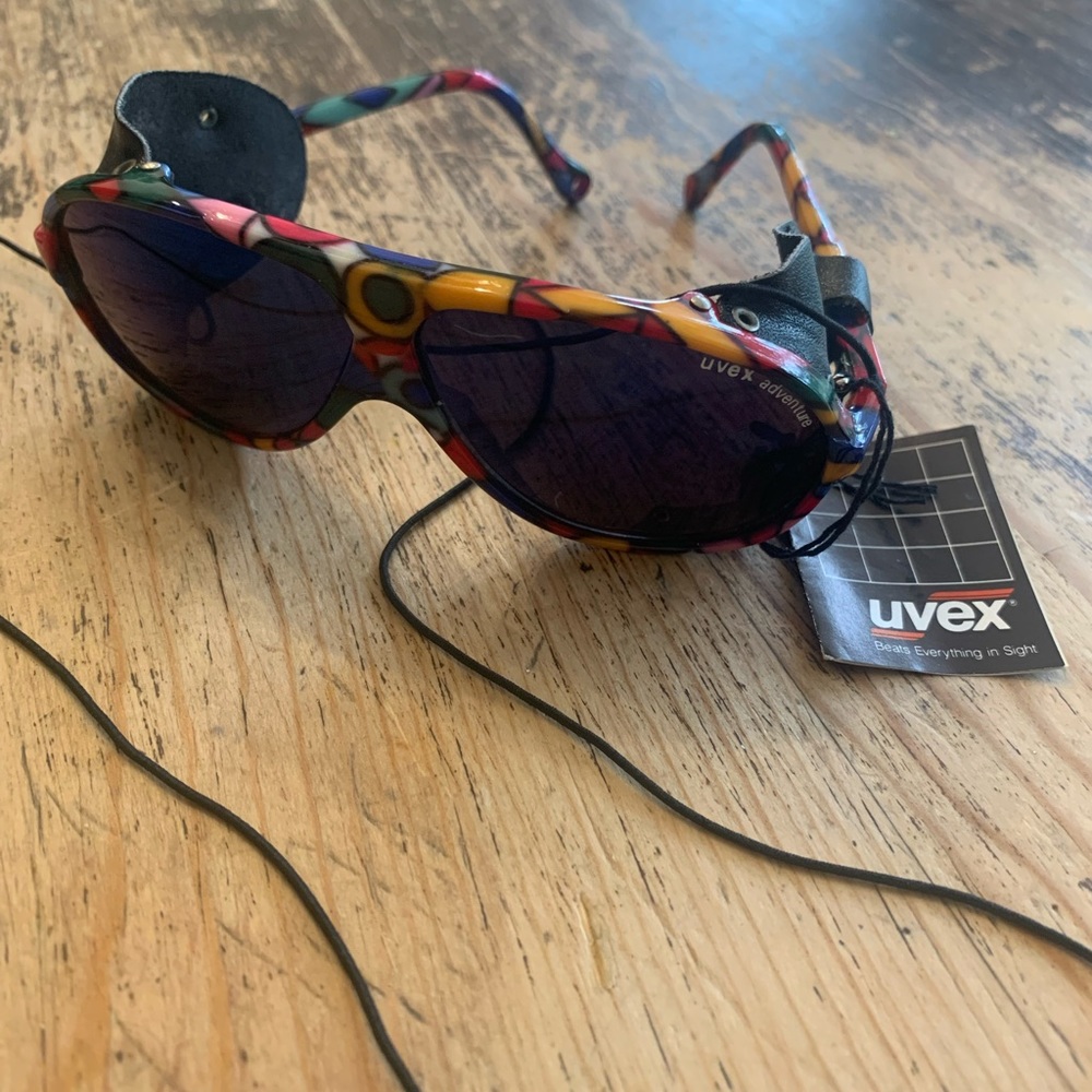 Vintage NWT UVEX ski or aviation glasses with leather side flaps (kids size) HOT